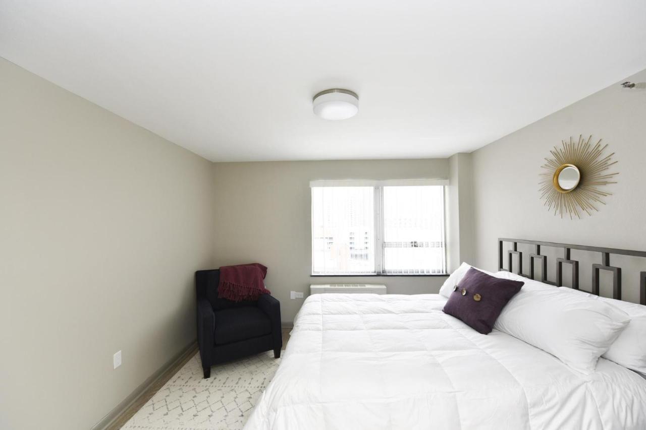 High Rise Downtown Venue Apartment Louisville-Jefferson County Extérieur photo