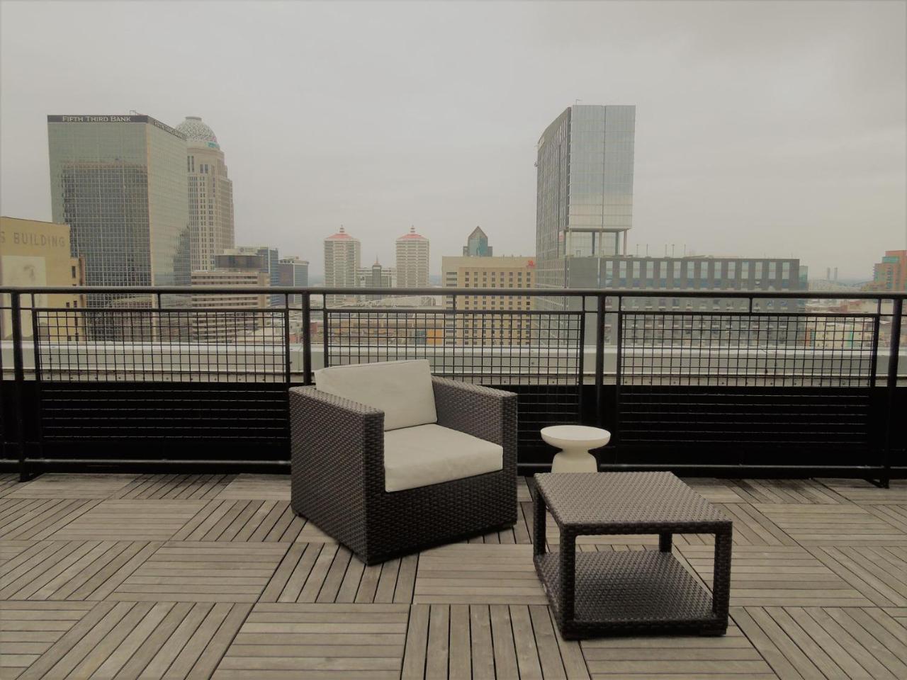 High Rise Downtown Venue Apartment Louisville-Jefferson County Extérieur photo